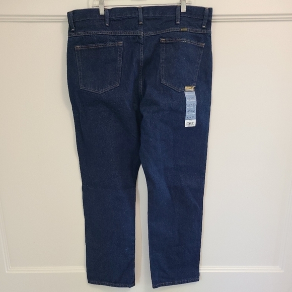 Rustler Classic Relaxed Fit Men's Denim Dark Blue Jeans Size 40x32 NWT - Picture 3 of 7